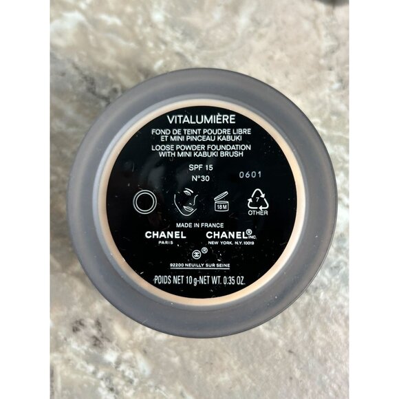 CHANEL Vitalumière Loose Powder Foundation with Mini Kabuki Brush #30 - New - Picture 3 of 8